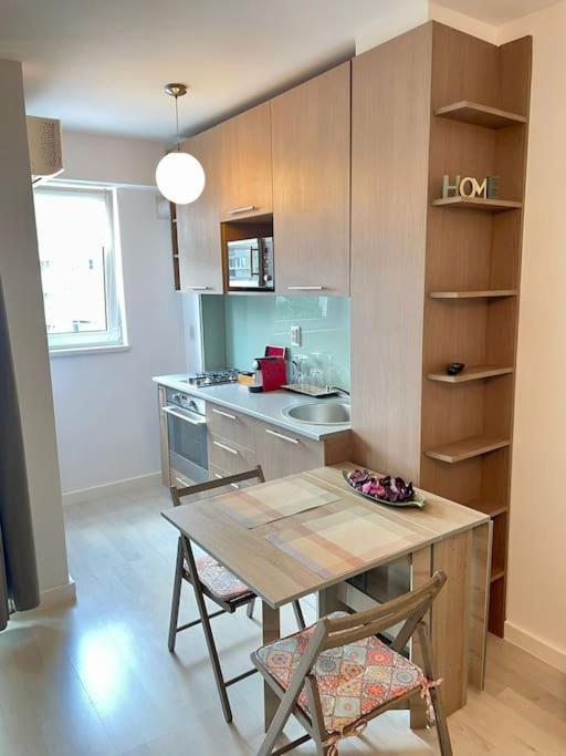 Studio Carol - Rond Baba Novac Apartment Bucharest Luaran gambar